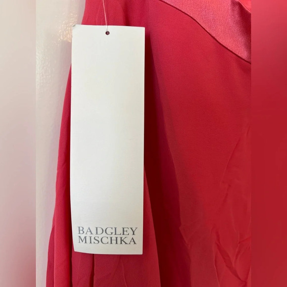 NWT Badgley Mischka Halter flowy chiffon dress with shirred bust Coral Size 10 - Picture 7 of 11